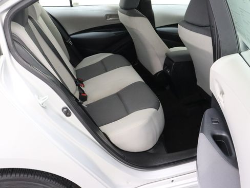 Used 2024 Toyota Corolla LE FWD image 30