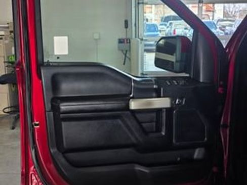 Used 2018 Ford F150 Lariat image 11