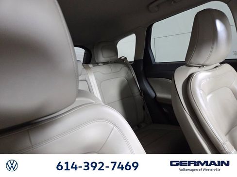 Used 2021 Lincoln Corsair AWD image 16