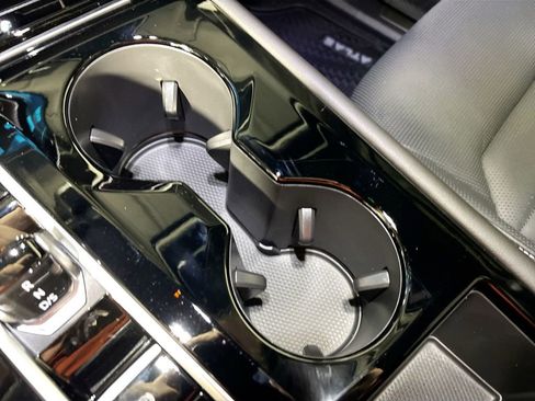 New 2026 Volkswagen Atlas Cross Sport SEL image 15