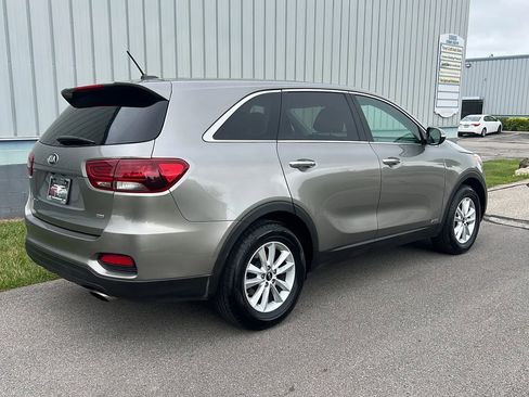 Used 2019 Kia Sorento AWD image 5