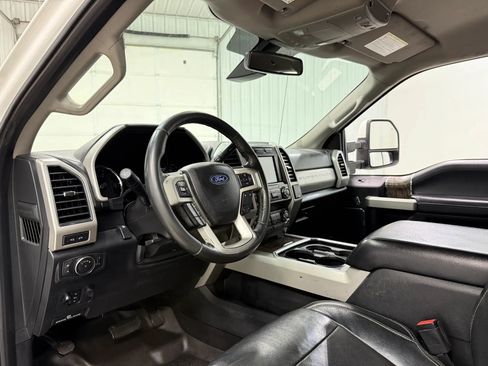 Used 2019 Ford F350 Lariat w/ Tow Technology Bundle AWD/4WD image 6