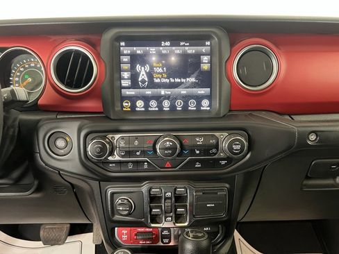 Used 2023 Jeep Wrangler Unlimited Rubicon w/ Cold Weather Group image 12