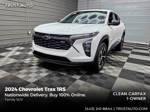 Used 2024 Chevrolet Trax RS w/ Driver Confidence Package FWD image 1