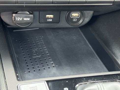 Used 2023 Hyundai Elantra SEL w/ Convenience Package FWD image 25