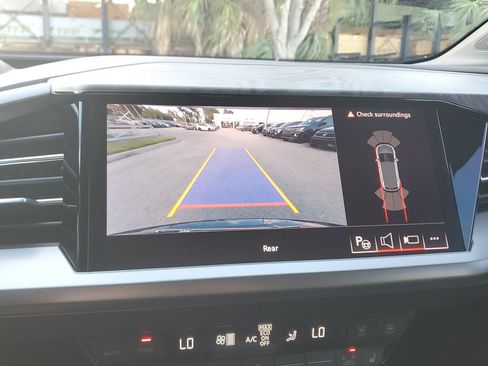 Certified 2023 Audi Q4 e-tron Prestige AWD/4WD image 27