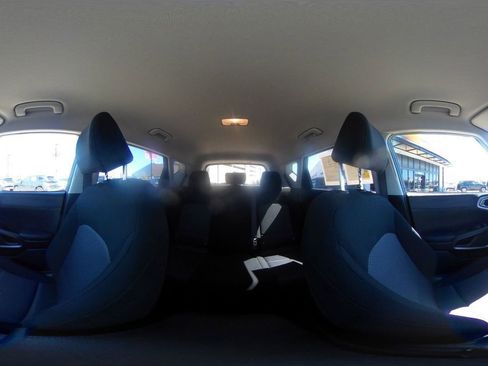 Used 2025 Kia Soul LX w/ LX Technology Package image 40