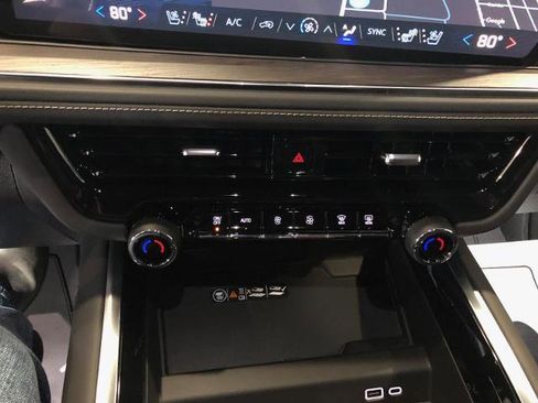 New 2026 Chevrolet Tahoe Premier AWD/4WD image 23