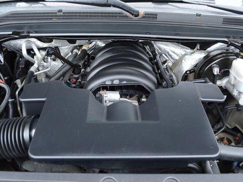 Used 2017 Chevrolet Tahoe LT image 38