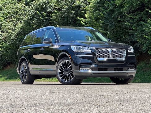 Used 2020 Lincoln Aviator Reserve w/ Equipment Group 202A AWD/4WD image 2