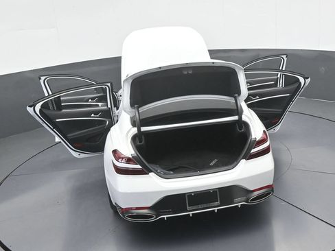 Used 2025 Genesis G70 2.5T RWD image 69