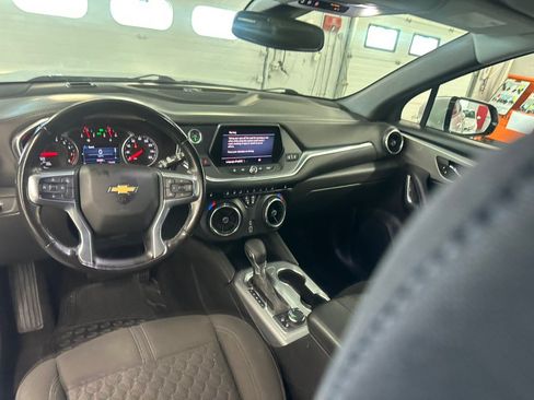 Used 2021 Chevrolet Blazer LT FWD image 18