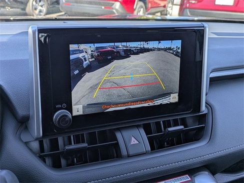 Used 2025 Toyota RAV4 XLE image 13