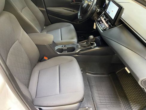 Used 2026 Toyota Corolla LE FWD image 25