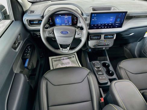 Used 2025 Ford Maverick Lobo AWD/4WD image 21