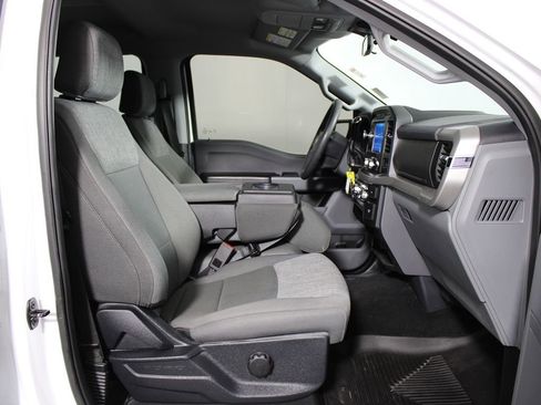 Used 2022 Ford F150 XLT image 10