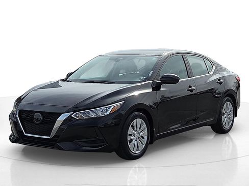 Used 2022 Nissan Sentra S image 2