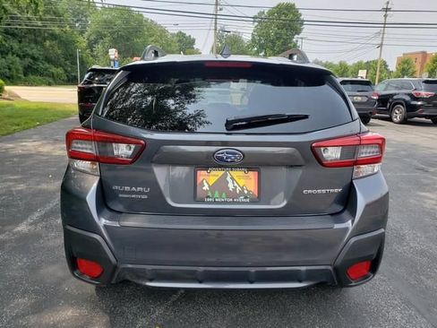 Used 2022 Subaru Crosstrek 2.0i Premium w/ Moonroof Package AWD/4WD image 4