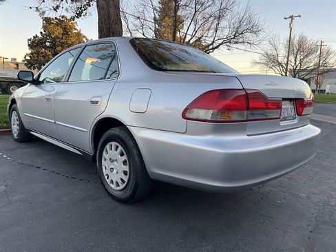 Used 2002 Honda Accord VP image 9