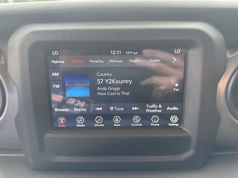 Used 2020 Jeep Gladiator Sport w/ Quick Order Package 24S image 13