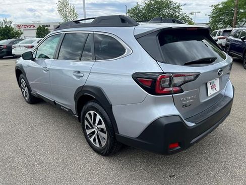 Certified 2025 Subaru Outback Premium w/ Popular Package #1A AWD/4WD image 5