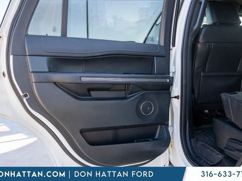 Used 2021 Ford Expedition XLT AWD/4WD image 17