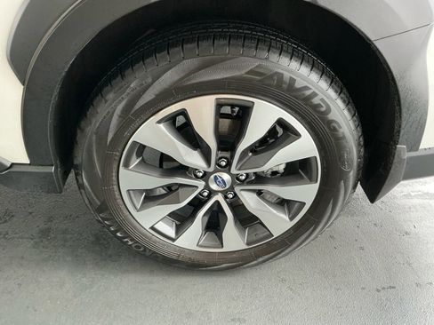 Certified 2025 Subaru Outback Limited w/ Popular Package #2 image 27