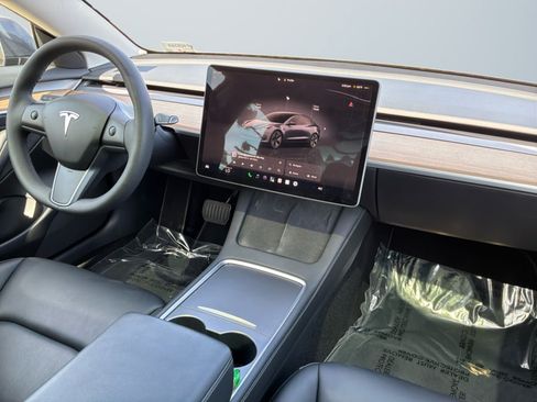 Used 2023 Tesla Model 3 Standard Range RWD image 13