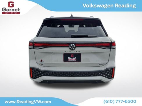 New 2026 Volkswagen Tiguan SE R-Line image 4