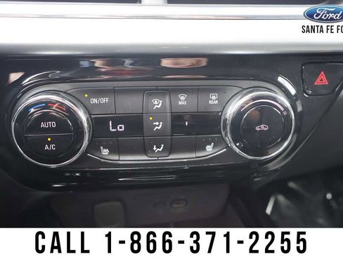 Used 2025 Chevrolet Trax LT w/ LT Convenience Package FWD image 36