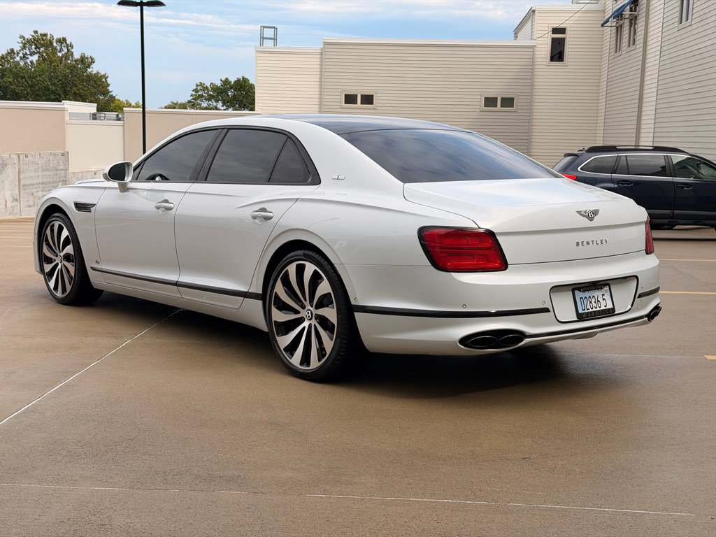 Used 2021 Bentley Flying Spur V8 AWD/4WD image 5