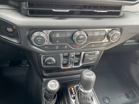 New 2026 Jeep Gladiator Sport AWD/4WD image 13