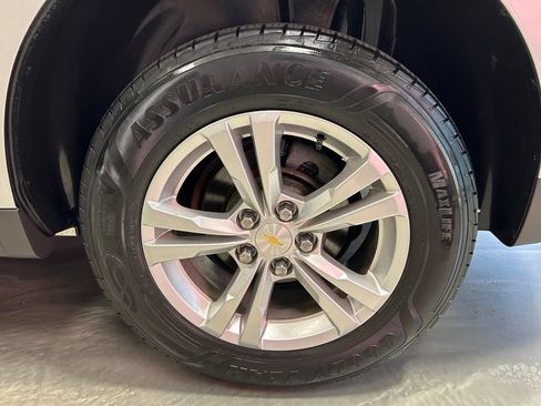 Used 2017 Chevrolet Equinox LS FWD image 18