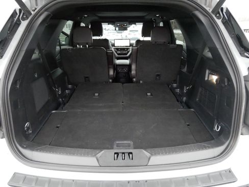 Used 2025 Ford Explorer Platinum w/ LUX Leather Package image 18