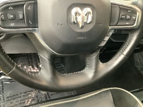 Used 2024 RAM 2500 Laramie AWD/4WD image 16