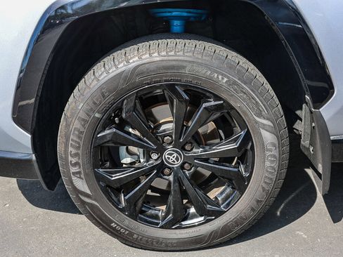 Certified 2022 Toyota RAV4 SE AWD/4WD image 30