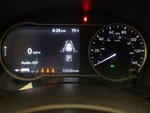Used 2025 Nissan Versa SV FWD image 23
