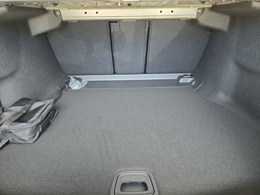 Used 2026 Mercedes-Benz C 300 Sedan image 15