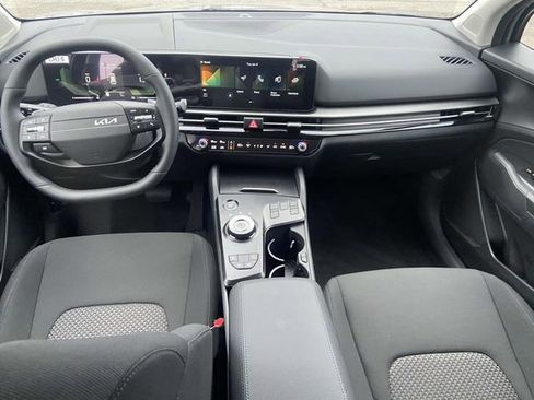 New 2026 Kia Sportage LX FWD image 10