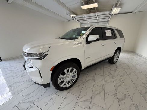 Used 2021 Chevrolet Tahoe High Country RWD image 4