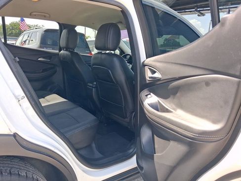 Used 2021 Buick Encore GX Select FWD image 16