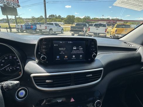 Used 2019 Hyundai Tucson Sport FWD image 13