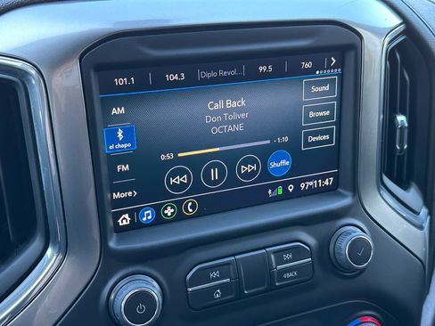 Used 2021 Chevrolet Silverado 1500 LT AWD/4WD image 13