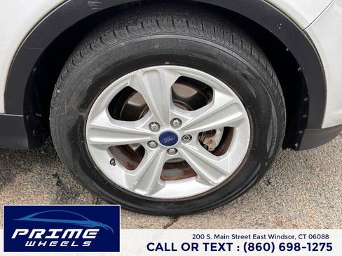 Used 2015 Ford Escape SE image 23