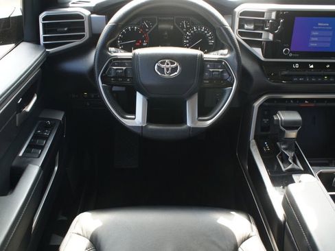 Used 2022 Toyota Tundra SR5 image 5