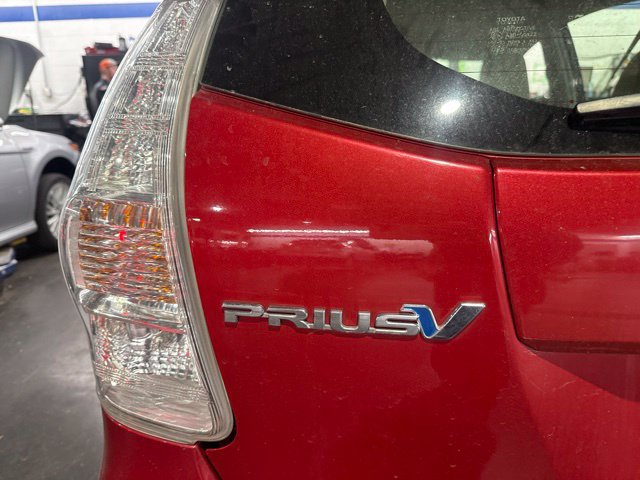 Used 2013 Toyota Prius V Two FWD image 11