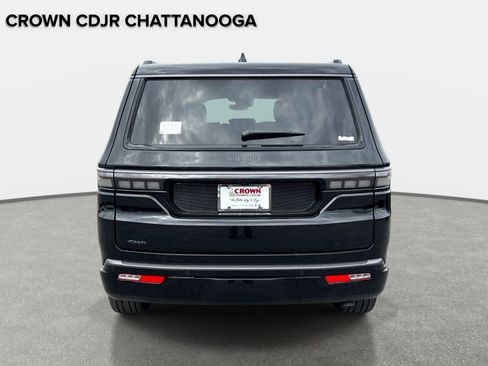 New 2026 Jeep Grand Wagoneer Limited AWD/4WD image 5