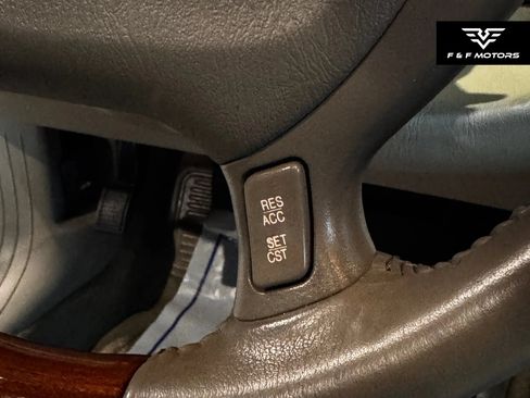 Used 2002 Cadillac De Ville DHS w/ Safety/Security Pkg FWD image 19