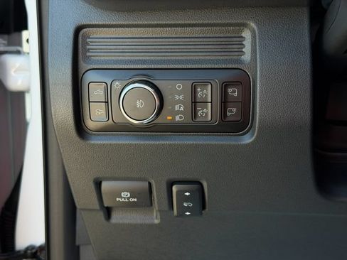 Used 2025 Ford F250 Lariat w/ Lariat Ultimate Package AWD/4WD image 57