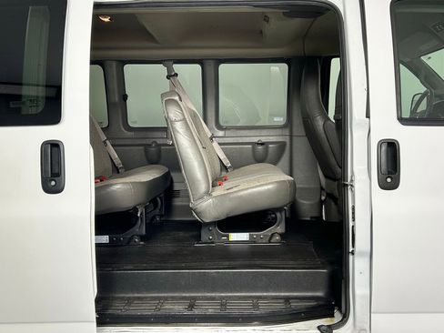 Used 2023 Chevrolet Express 3500 LS RWD image 11